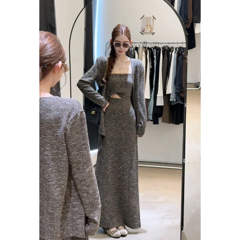 2025早秋新款女法式气质长袖针织开衫内搭修身抹胸百搭高腰半身裙