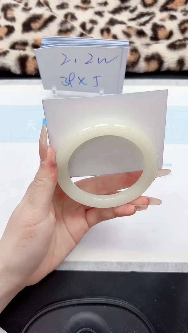 【闪购商品】石英质玉手镯未镶嵌362-62