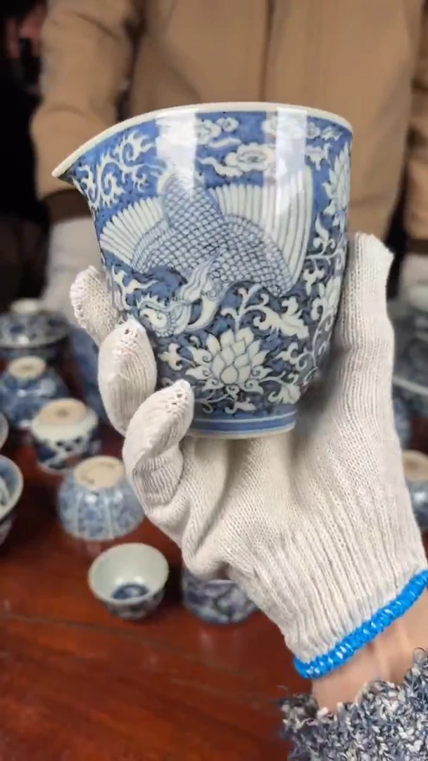 杯搏泥幻化青花搏泥幻化青花