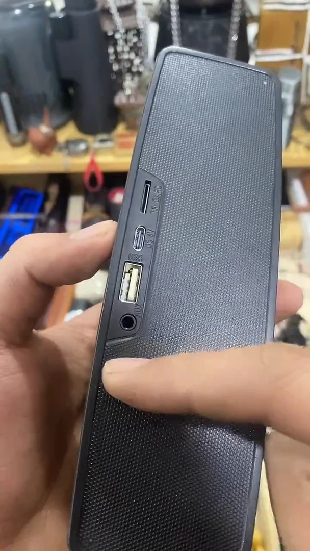 瓷片闪购商品  如图所示