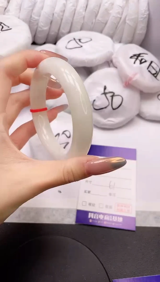 【闪购商品】和田玉手镯未镶嵌19L214-61