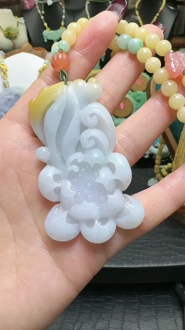 【闪购商品】翡翠颈饰未镶嵌花牌