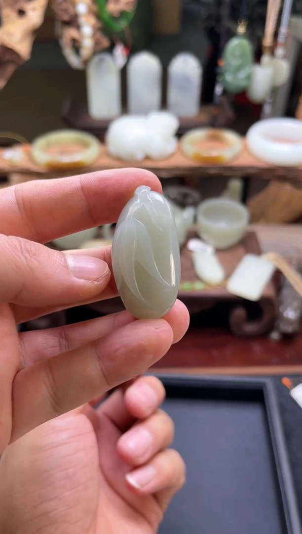 【闪购商品】和田玉吊坠未镶嵌D且末青白  竹节随形