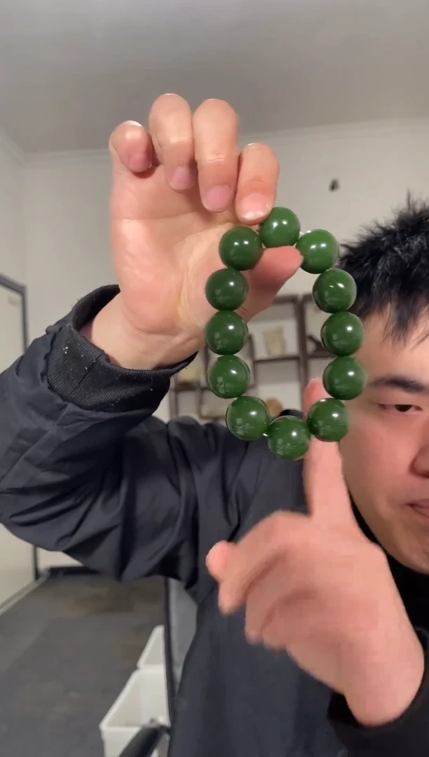 苹果绿卡20圆珠手串
