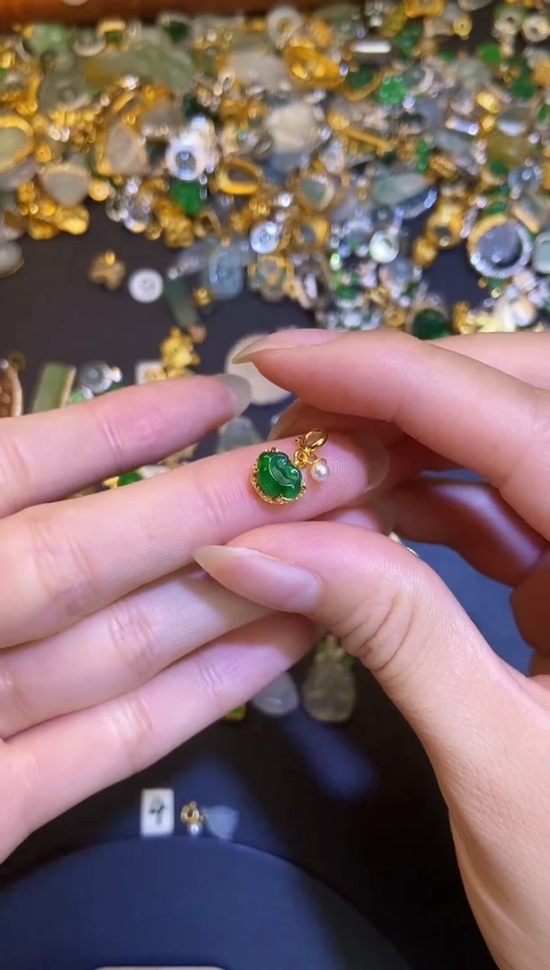 翡翠银S925镶嵌吊坠(不含链)天然A货翡翠