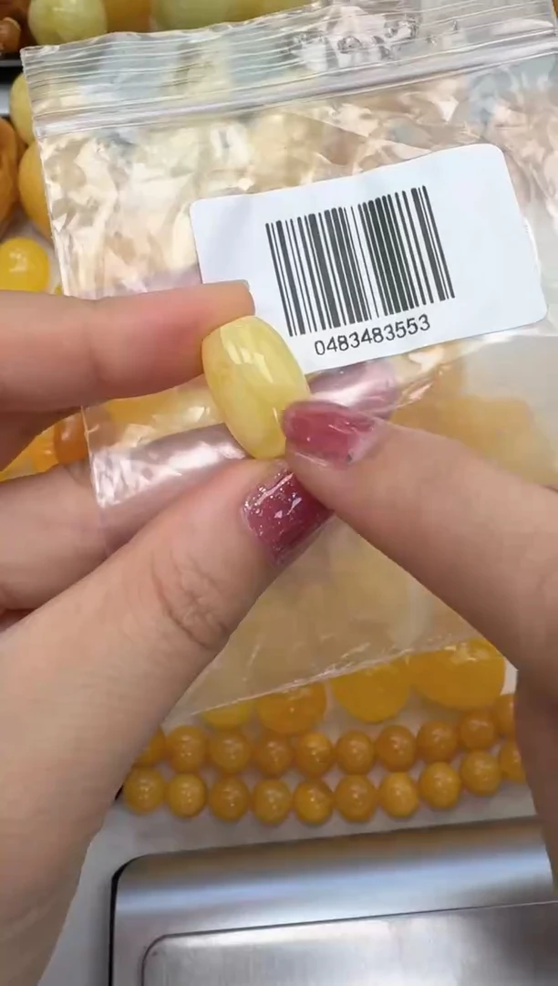 裸石琥珀未镶嵌如图微瑕