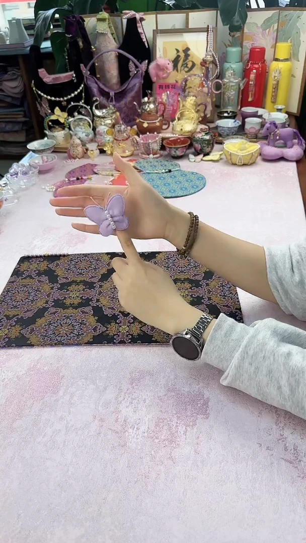 71 小蝴蝶紫色壶帽