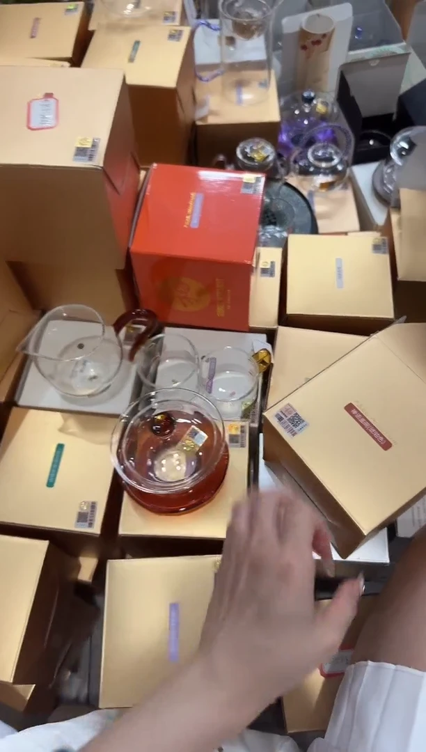 @@禾器怡然琥珀+禅语琥珀+清禾杯琥珀两只