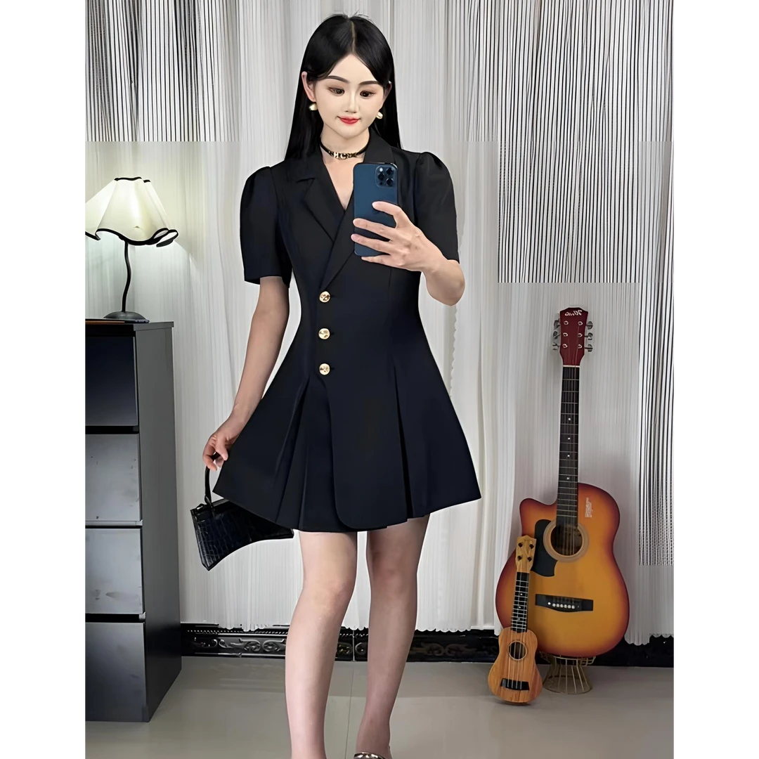 高级感轻奢西服裙2025年新款韩版设计气质显瘦网红百搭款西服裙