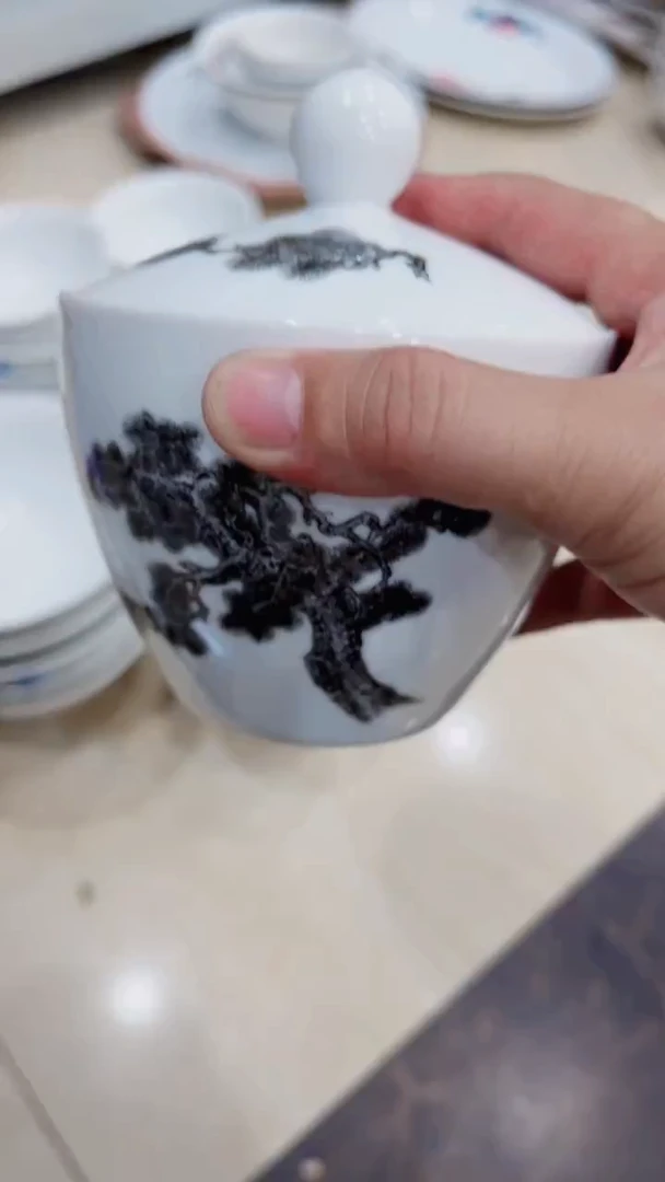 微瑕湖南醴陵釉下五彩陶瓷