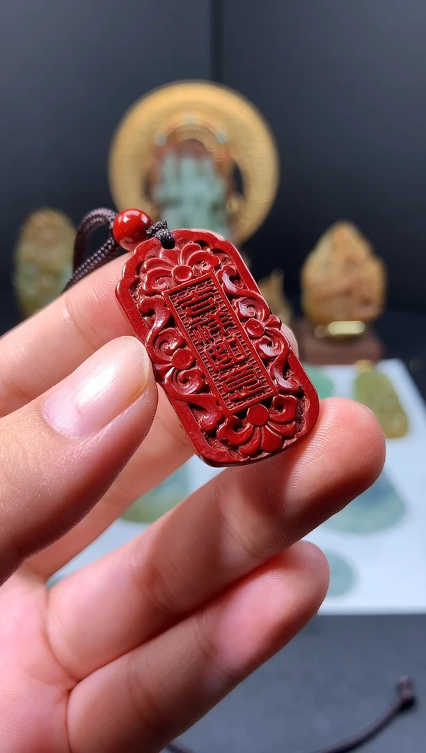 翡翠未镶嵌颈饰1