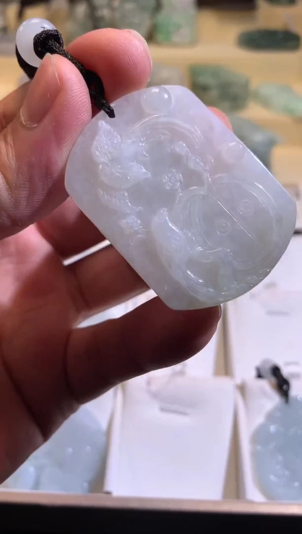 翡翠未镶嵌颈饰5/29/135