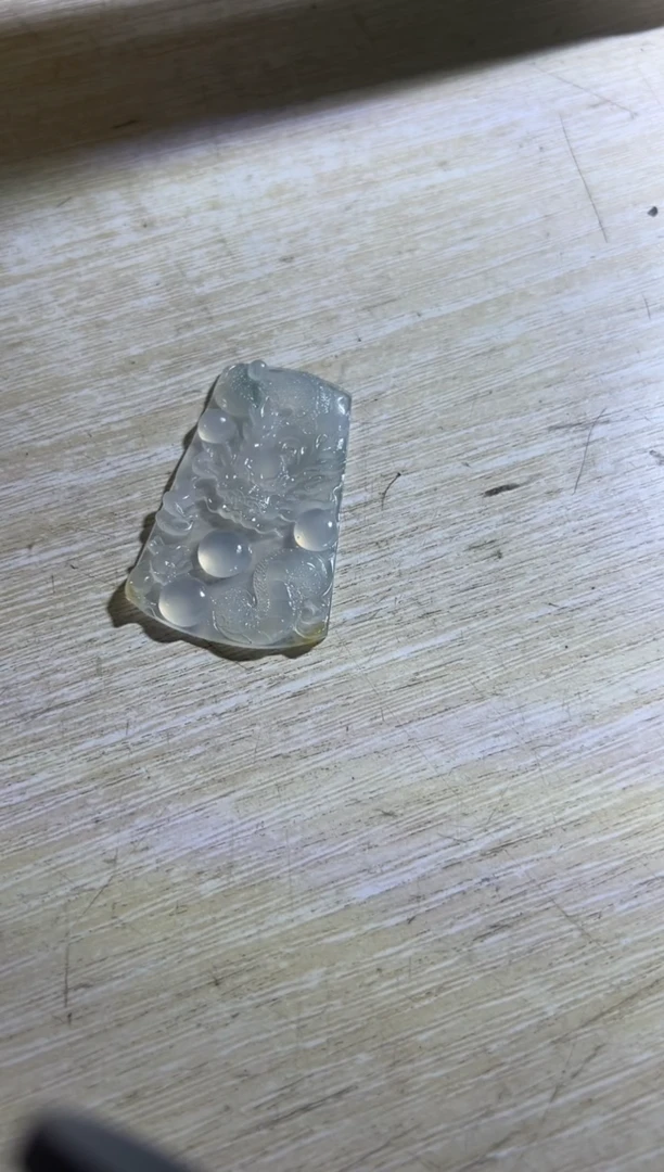 未镶嵌定制翡翠龙牌