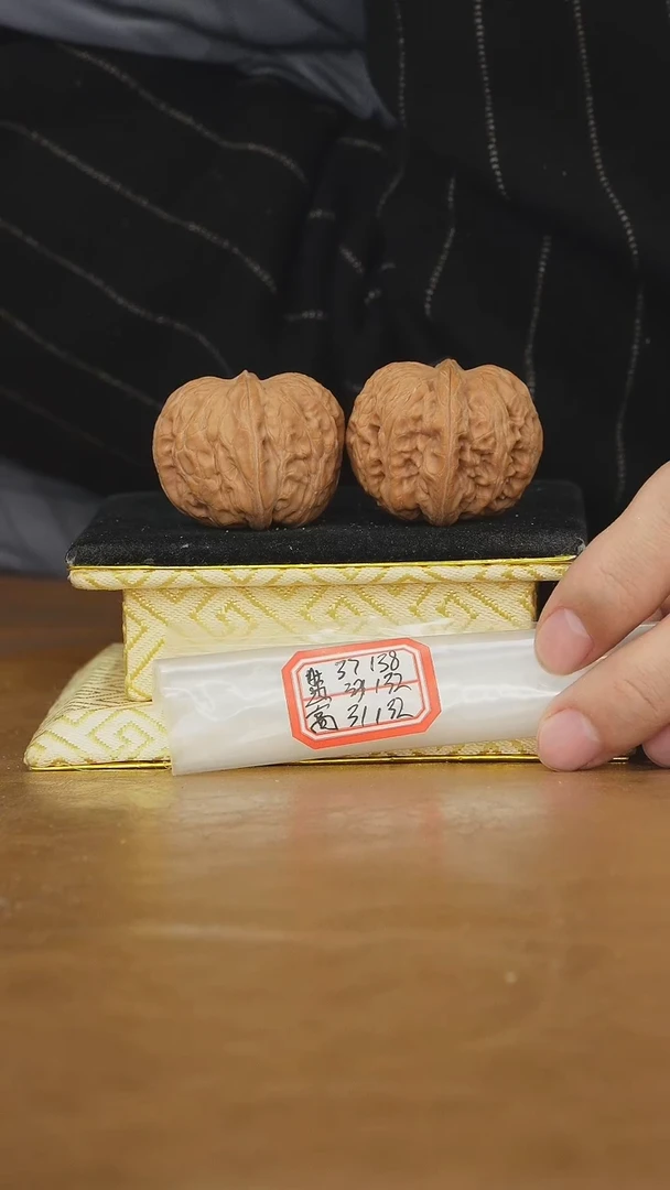 把件文玩核桃扬*尓平谷元宝