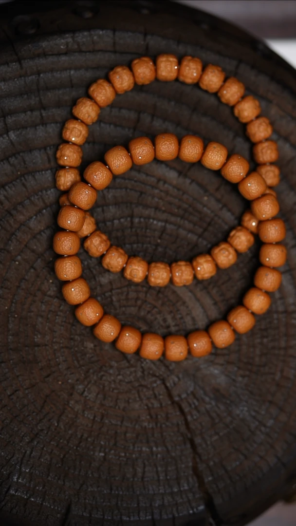 吊坠猴头核桃（****）锤纹满天星