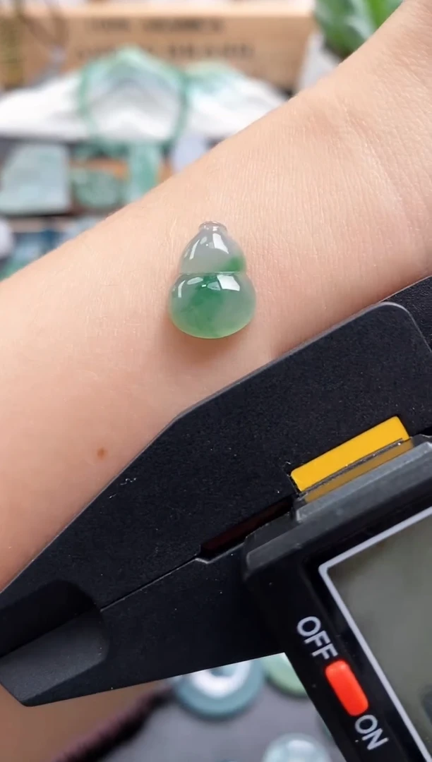 颈饰未镶嵌翡翠葫芦