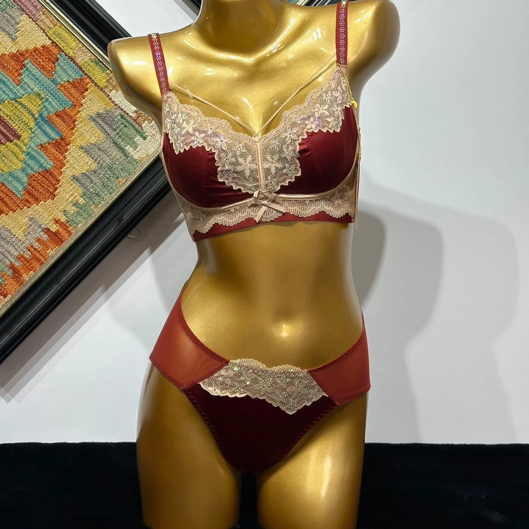 xarifa文胸套装薄款烫钻性感大胸显小聚拢舒适无钢圈8851