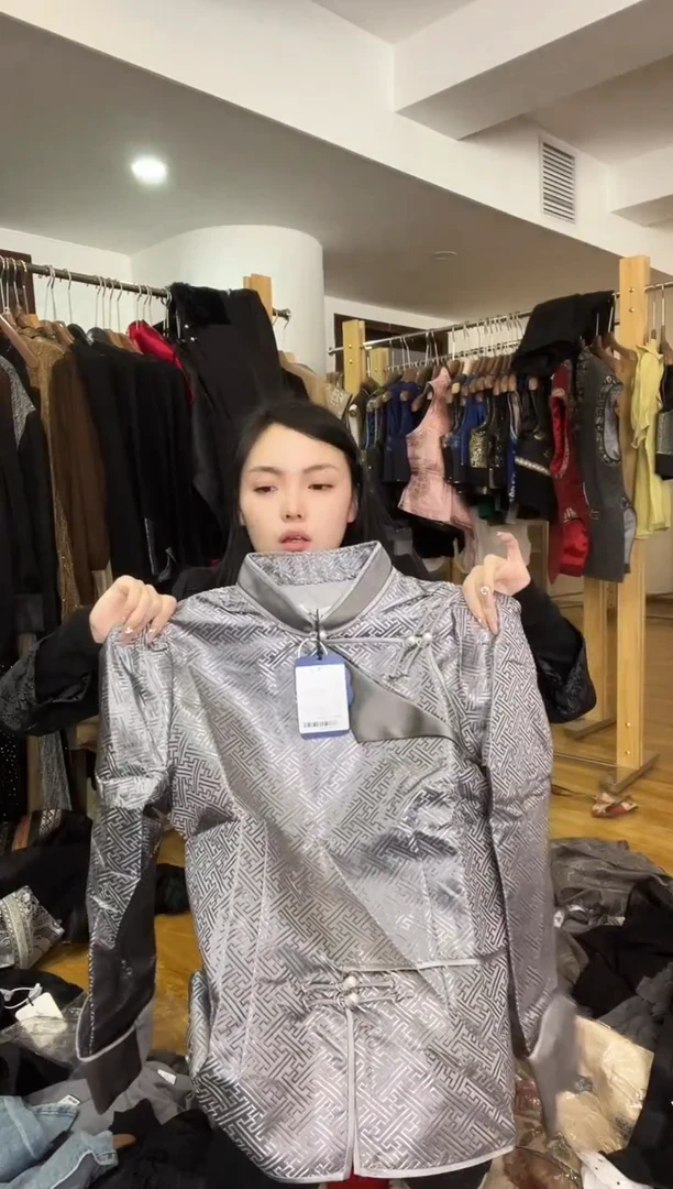 外套       3XL码    135-145斤