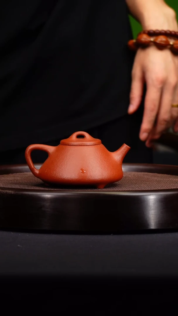茶壶紫砂子冶
