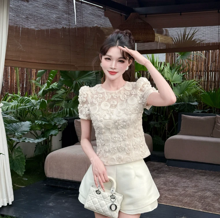 【CC专属】杏色朦胧透提花设计女春夏季新款设计感时尚显瘦-11588