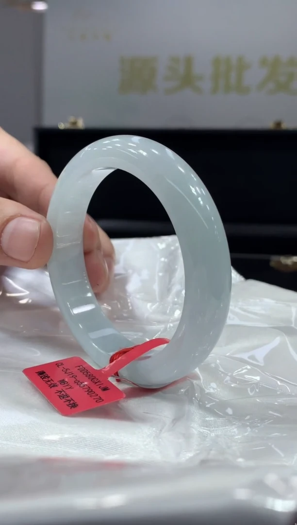 未镶嵌手镯翡翠翡翠手镯