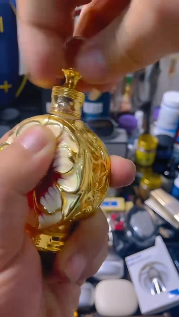 瓷片闪购商品 如图所示