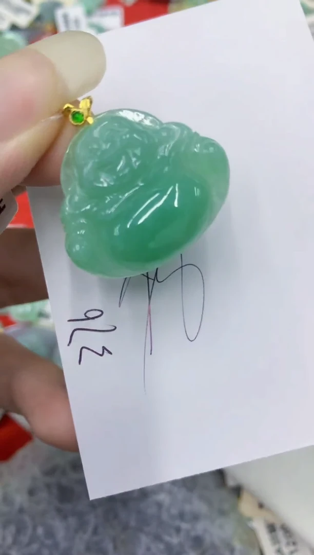 翡翠未镶嵌颈饰111111111111
