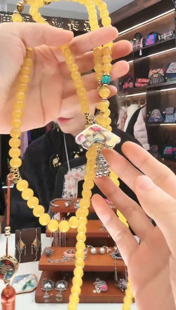 【闪购商品】织绣L33蚩梦苗族古绣