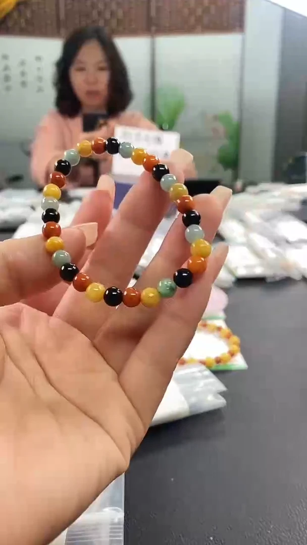 【闪购商品】翡翠手串未镶嵌65......