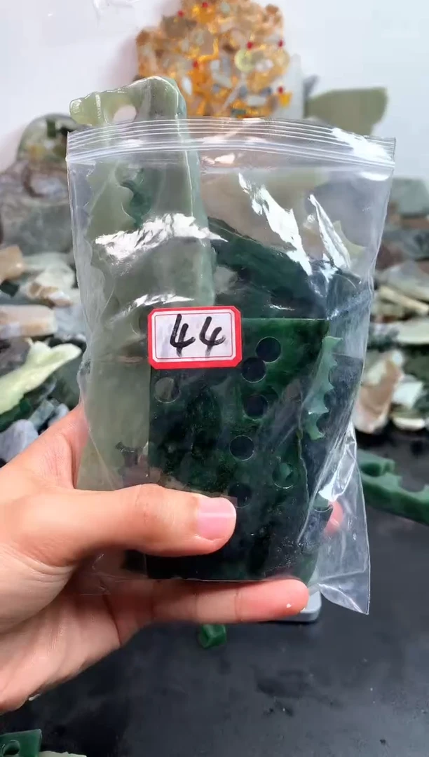 未镶嵌和田玉摆件44