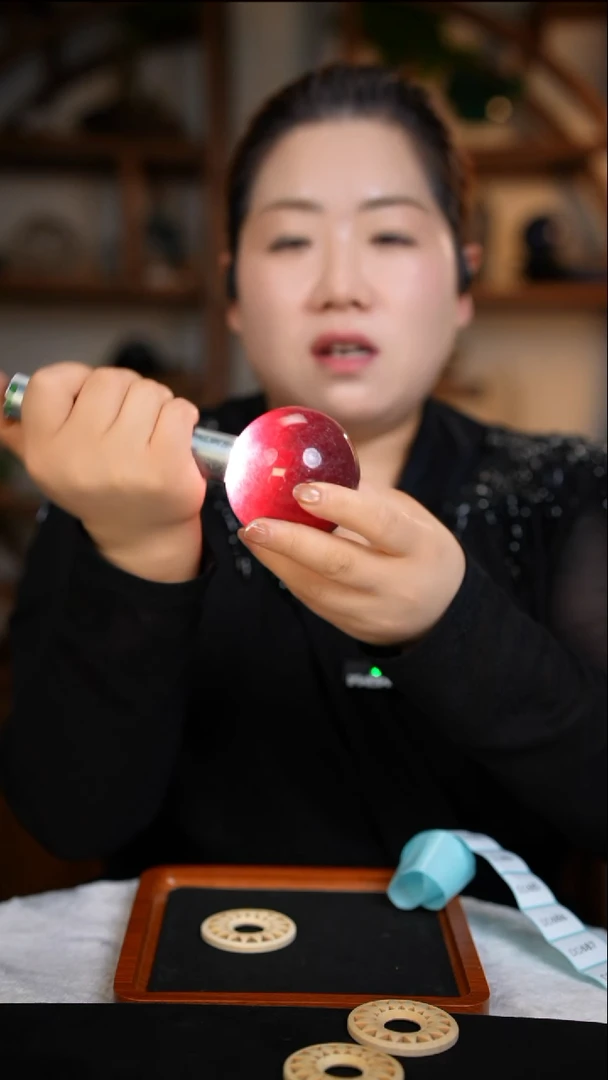 未镶嵌球石英质玉草莓晶球D681