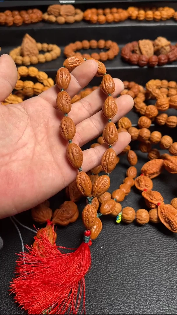 吊坠桃核文玩手串