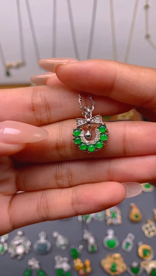 吊坠(不含链)银S925镶嵌翡翠在逃公主