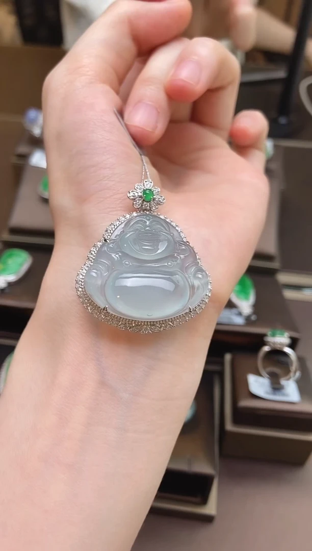 翡翠18K金镶嵌吊坠(不含链)翡翠包镶佛公