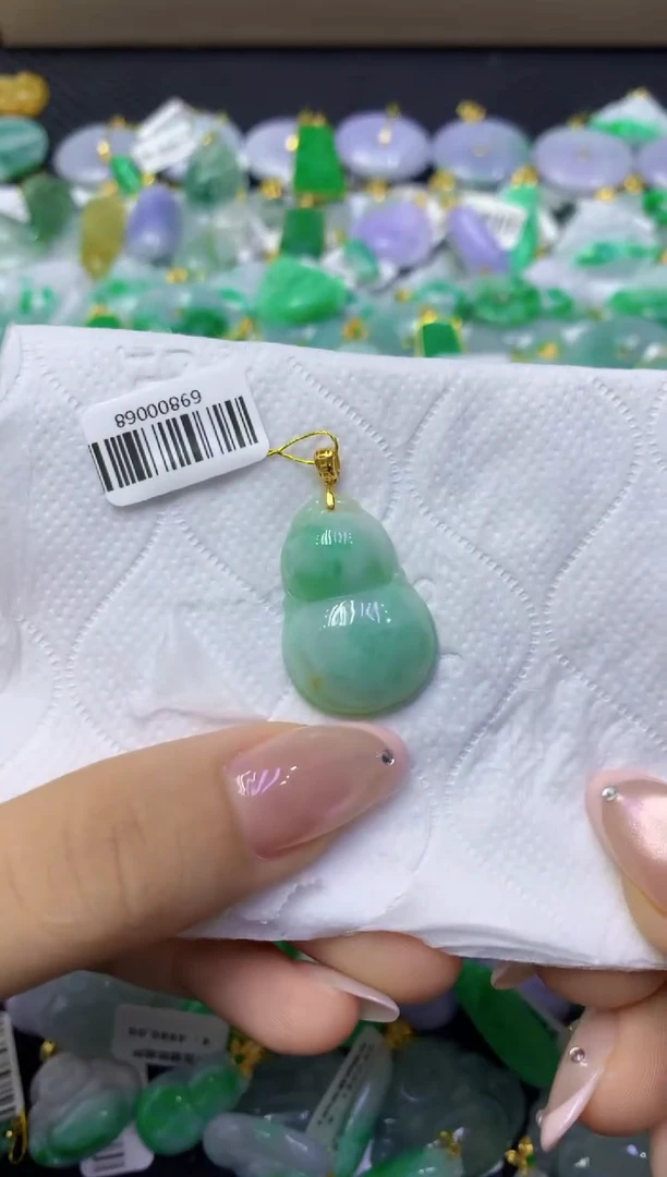 颈饰未镶嵌翡翠天然缅甸翡翠A货