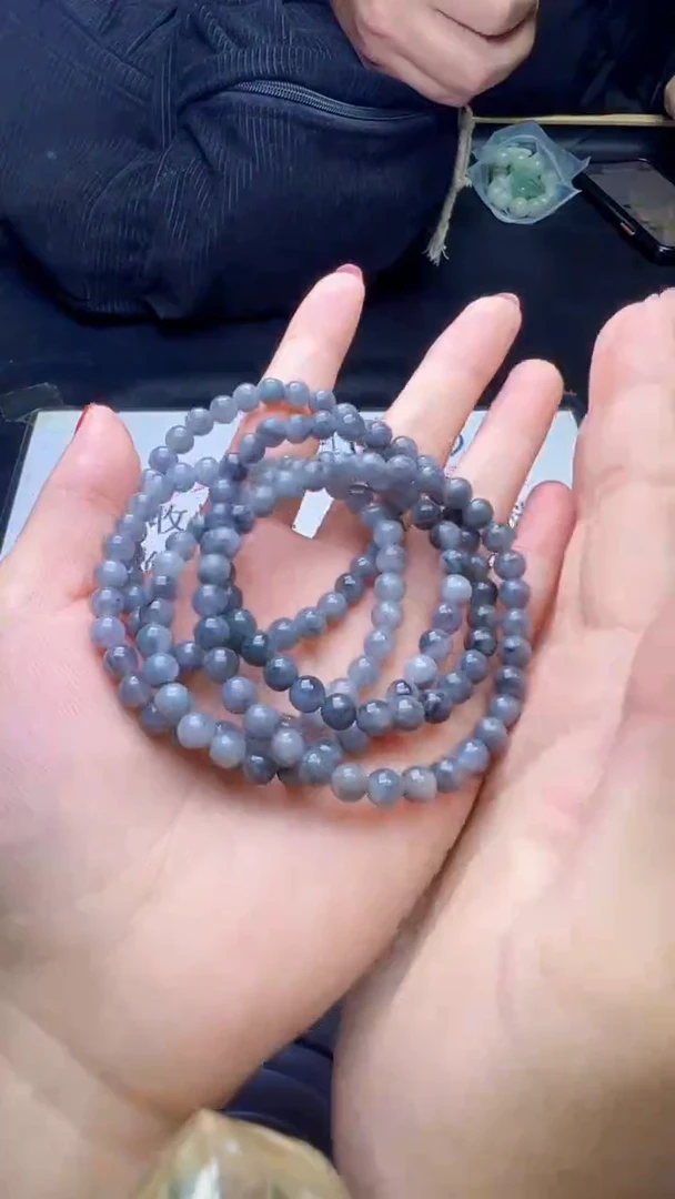 颈饰未镶嵌翡翠天然翡翠A货多样性发货发其一
