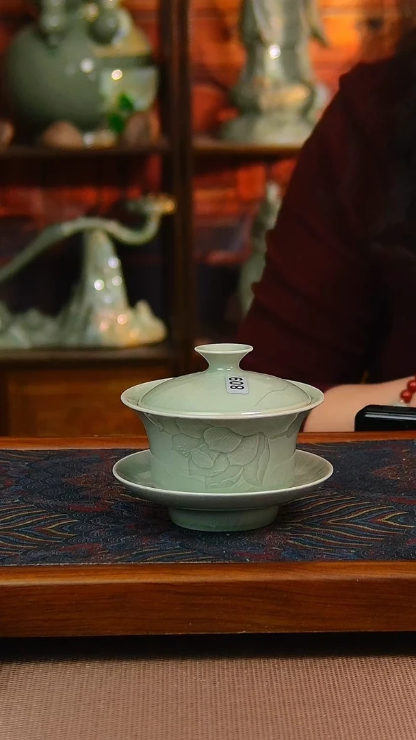 【闪购商品】原矿汝瓷豆绿雕刻盖碗，不完美