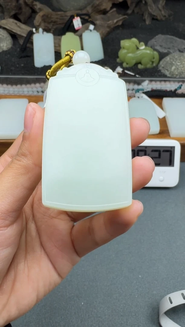 颈饰未镶嵌和田玉1