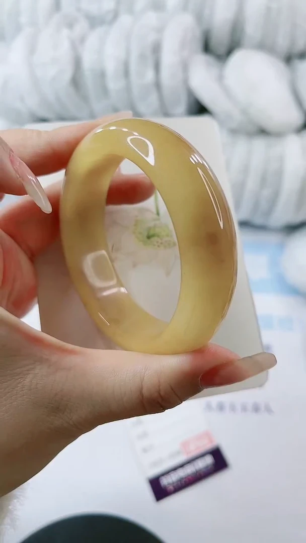 【闪购商品】石英质玉手镯未镶嵌0414437174-多样性发货