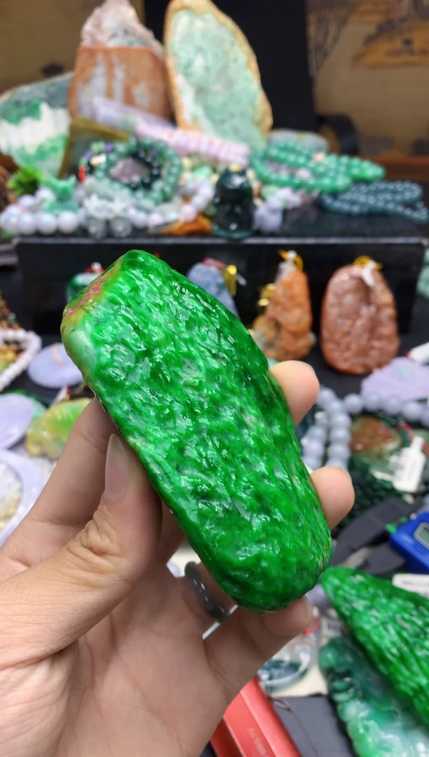 颈饰未镶嵌翡翠黄*华天然缅甸翡翠A货