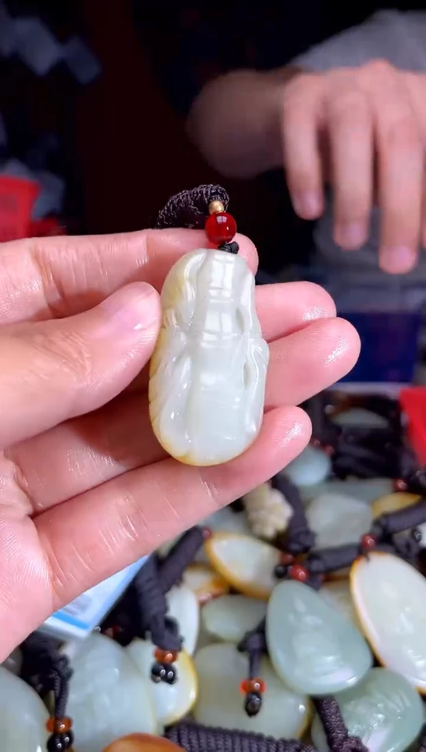 和田玉未镶嵌挂件1