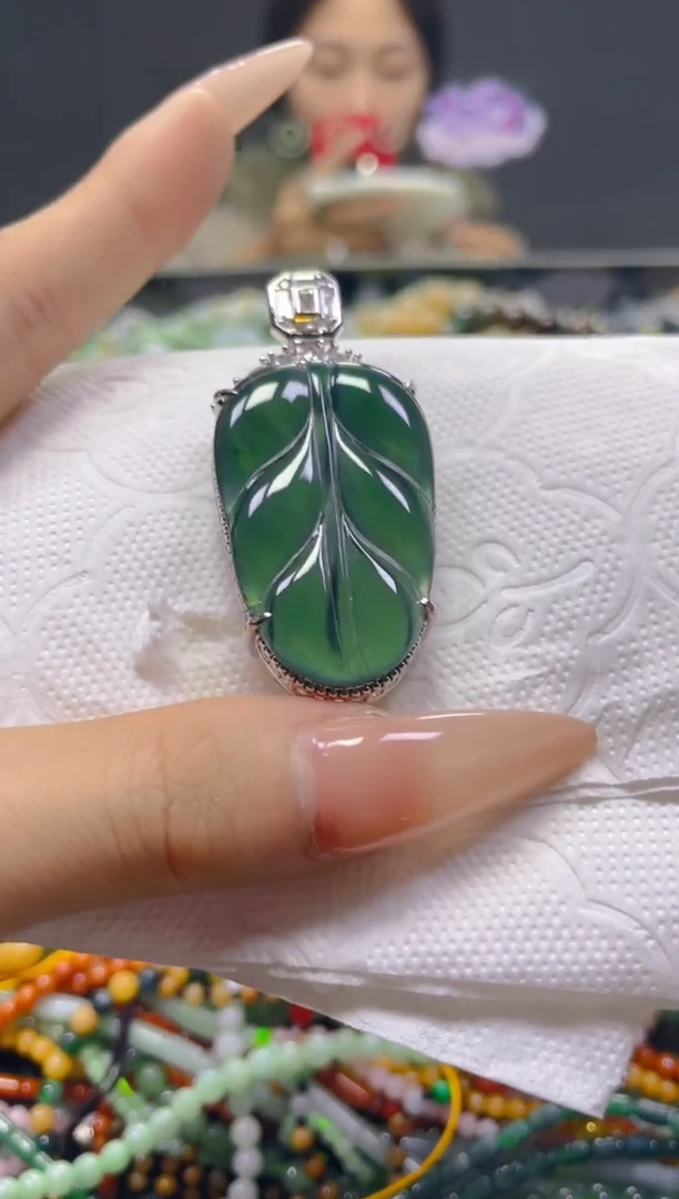 颈饰未镶嵌翡翠多样性择优发货