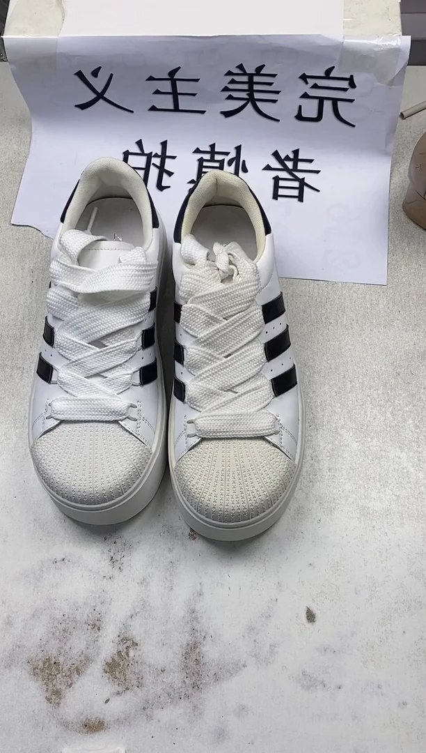 左她2609白色35样板鞋子介意勿拍