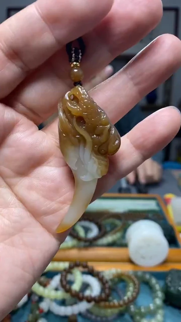 颈饰未镶嵌和田玉62
