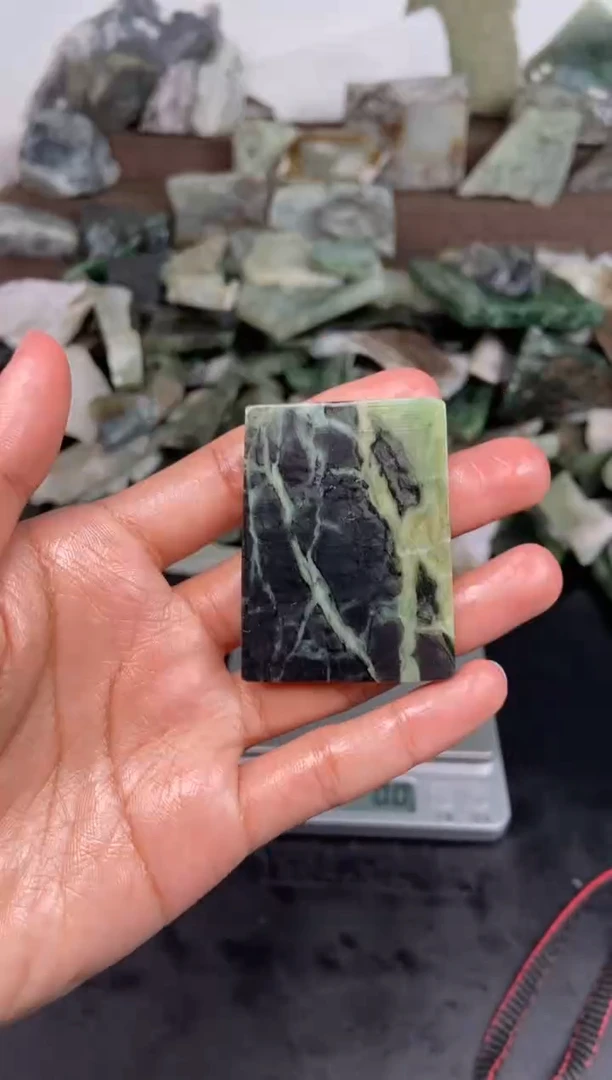 未镶嵌和田玉摆件50