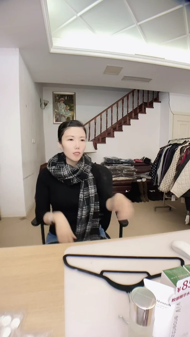 绵羊毛熊梅梅绵羊绒围巾一件