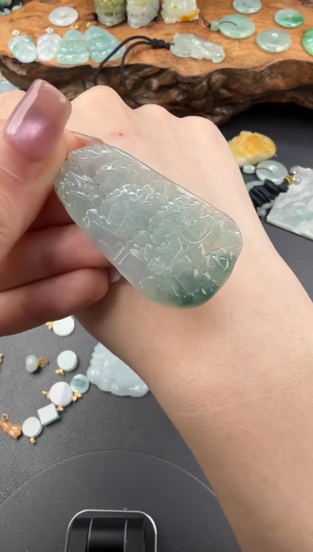 吊坠(不含链)18K金镶嵌翡翠翡翠饰品-121