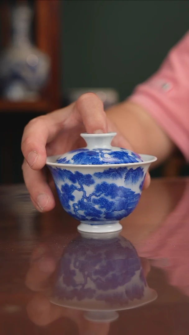 晓月窑青花山水盖碗