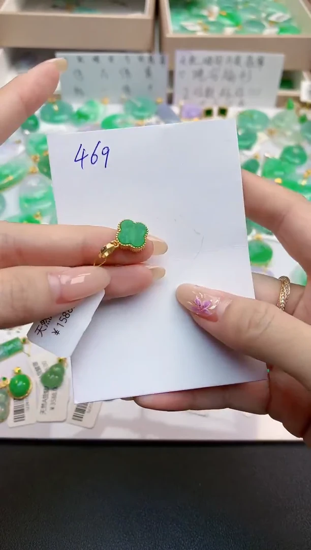 颈饰未镶嵌翡翠天然缅甸A货翡翠