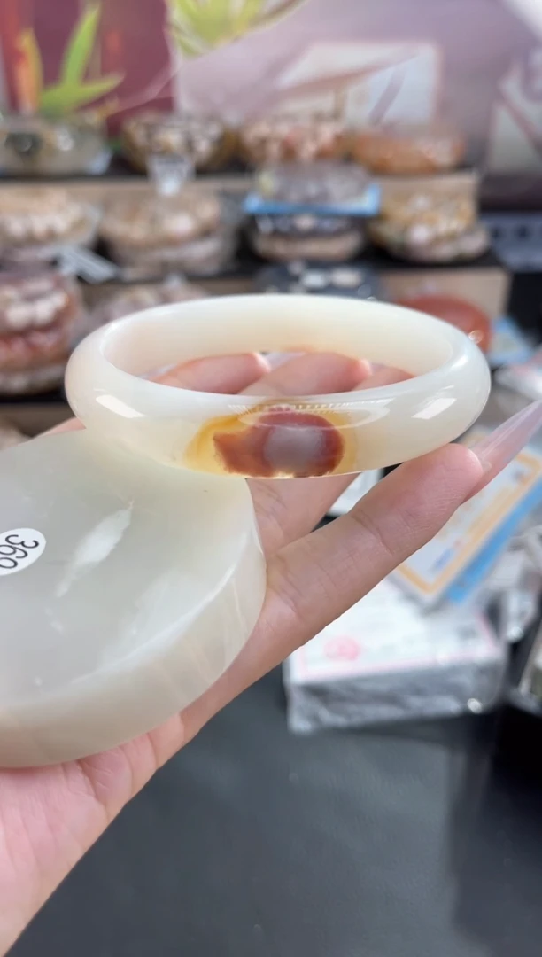 未镶嵌手镯石英质玉62